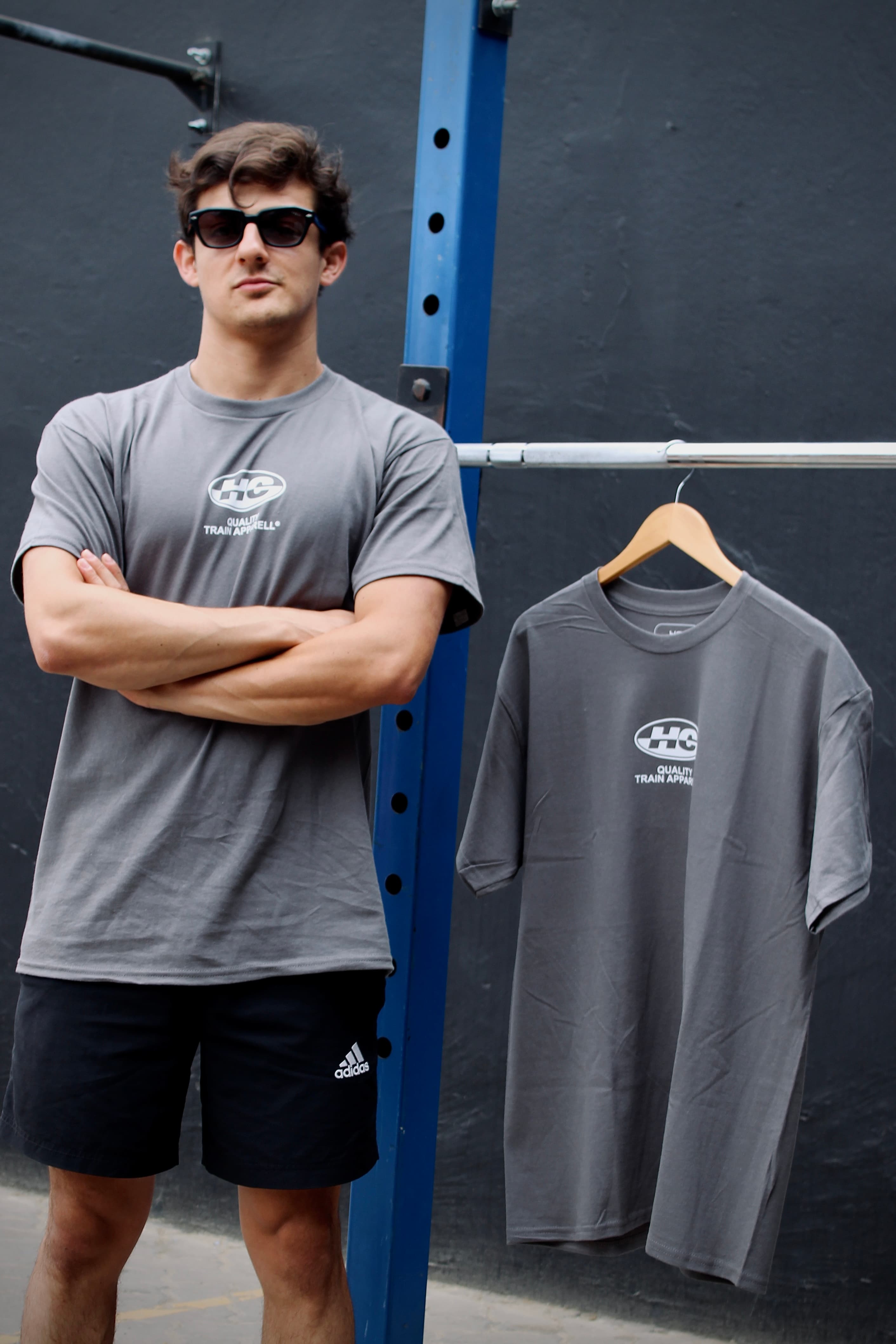 Polera gris Hybrid Culture del Drop 02